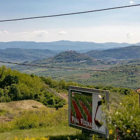 Cozy Villa In Vizinada With Private Garden Vila