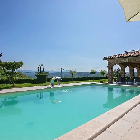 Cozy Villa In Vizinada With Private Garden Vila Labinci