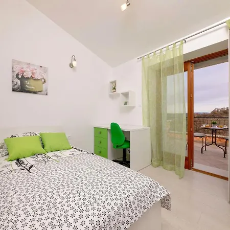 Cozy Villa In Vizinada With Private Garden Villa Labinci