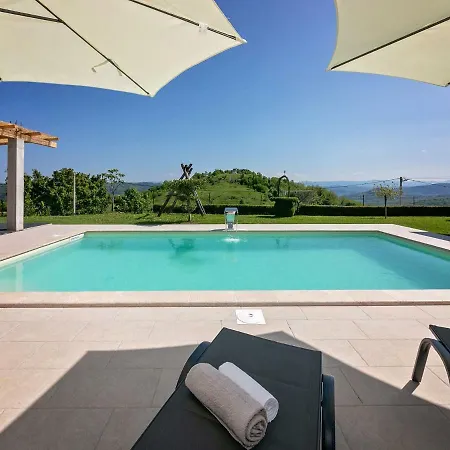 Cozy Villa In Vizinada With Private Garden Villa