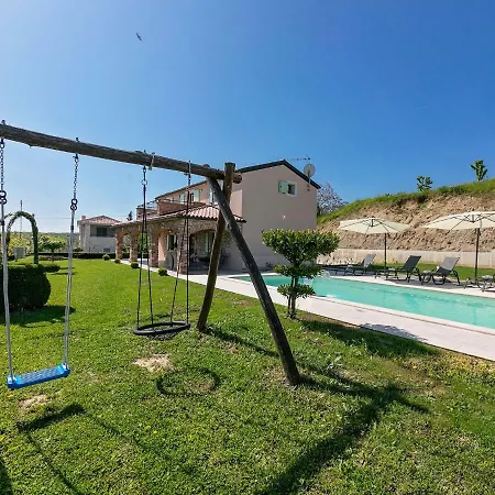 Cozy Villa In Vizinada With Private Garden * Labinci